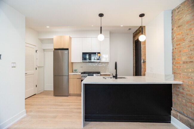 Foto del edificio - 1041 W Byron St