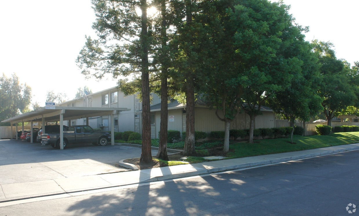 Primary Photo - Quail Ridge