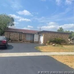 Building Photo - 12030 NW 29th Manor