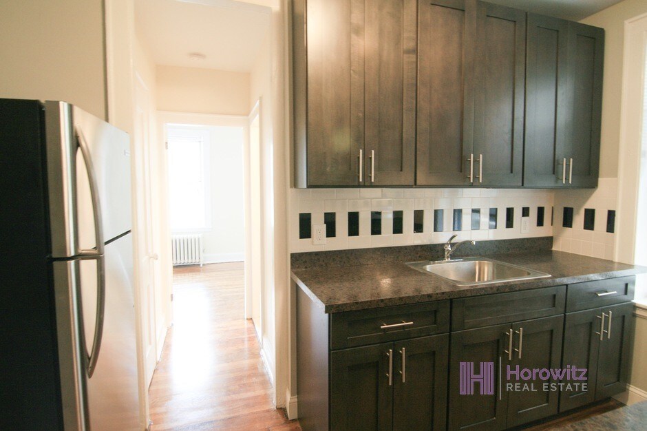 Foto principal - 21-67-67 27th St