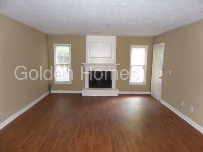 Foto del edificio - 300 E Burns Ct SW