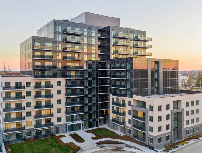 Building Photo - 1475 Whites Road