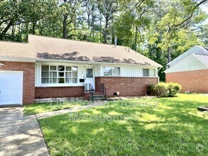 Building Photo - 562 Briar Hill Rd
