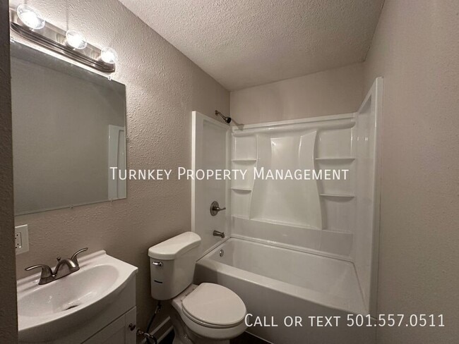 Building Photo - 4608 W 24th St