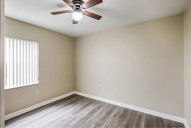 Foto del edificio - 210 NW 187th Ave