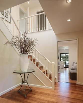 Building Photo - 2458 Sharon Oaks Dr