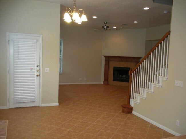 Building Photo - 5407 Evans Ave