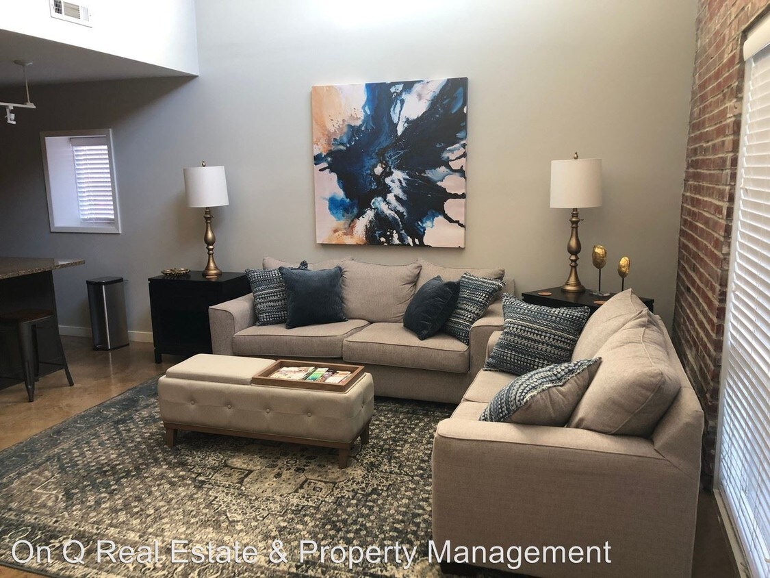 Foto principal - 217 East St