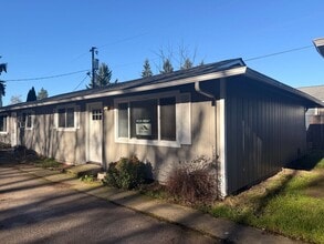 Building Photo - 1604 Bryant St