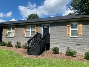 Building Photo - 245 Long Bow Rd