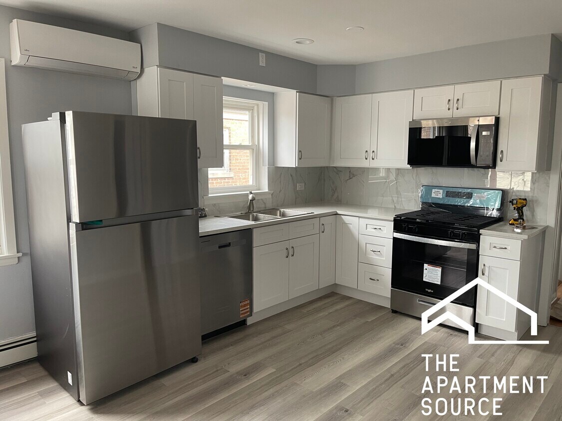 Foto principal - 2909 N Austin Ave