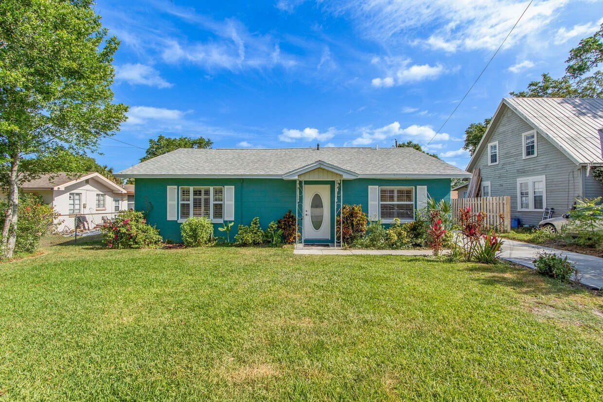 Foto principal - Eustis 2/2 w/ attached 1/1 In-law Suite.