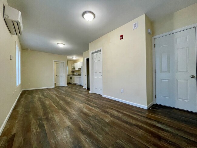 Foto del edificio - 14 Dwight St