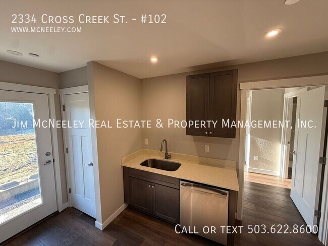 Foto del edificio - 2334 Cross Creek St