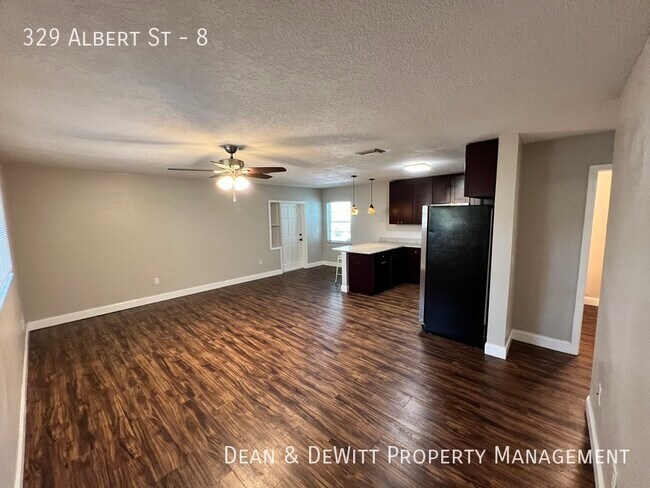 Foto del edificio - 329 Albert St