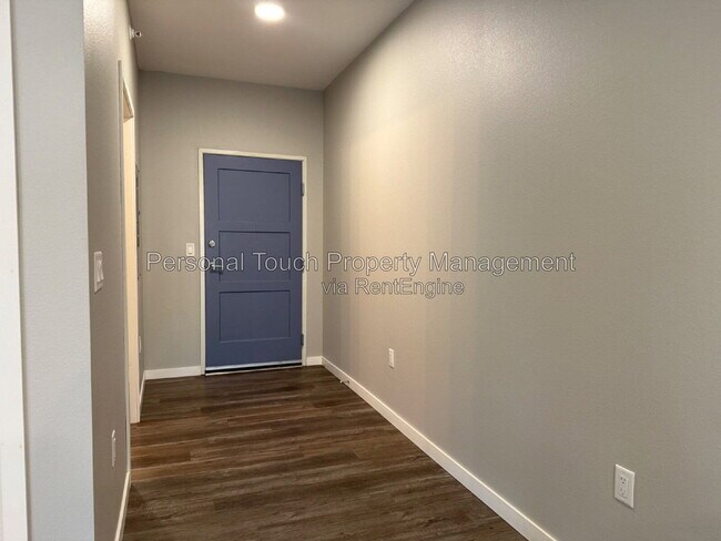 Foto del edificio - 600 8th St S
