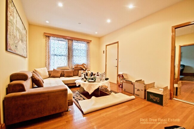 Foto del edificio - 1714 Commonwealth Avenue