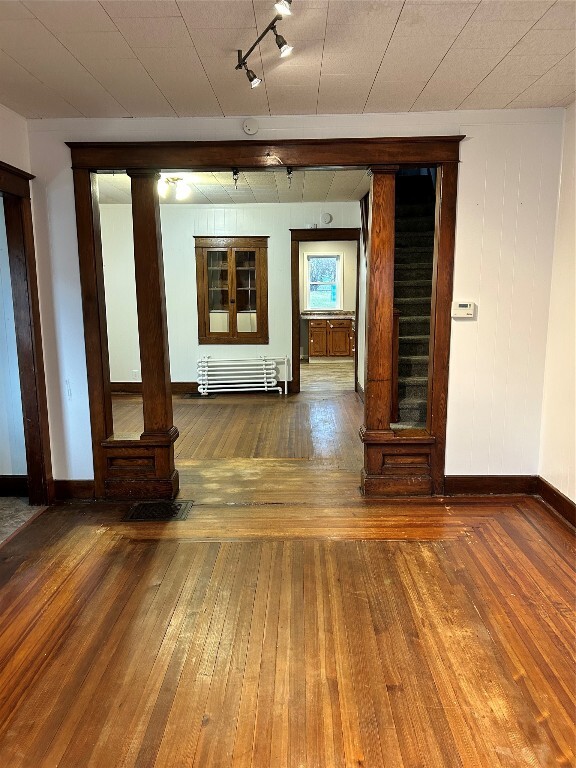 Foto del edificio - 133 Crestmont Rd