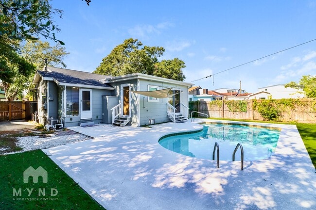 Foto del edificio - 3301 Yale St N