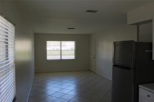 Building Photo - 6806 Mathers Ln