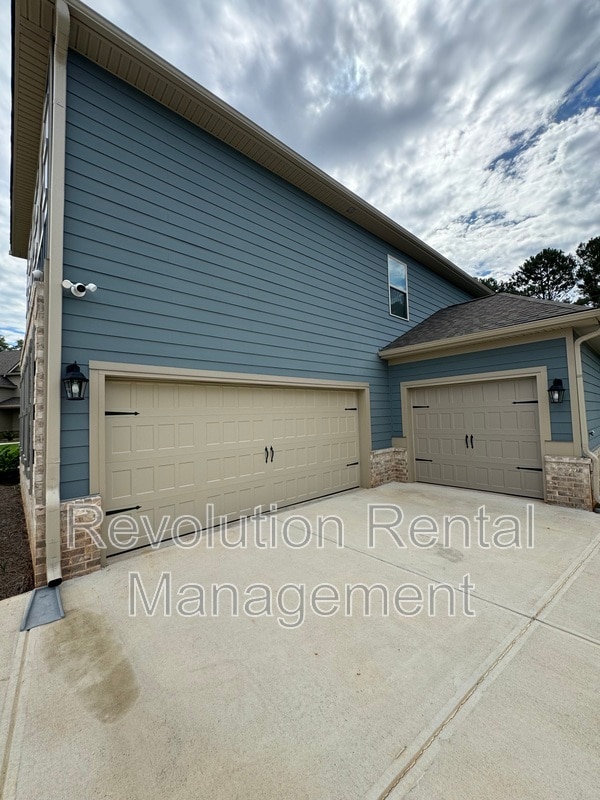 Building Photo - 1101 Gilbert Ct