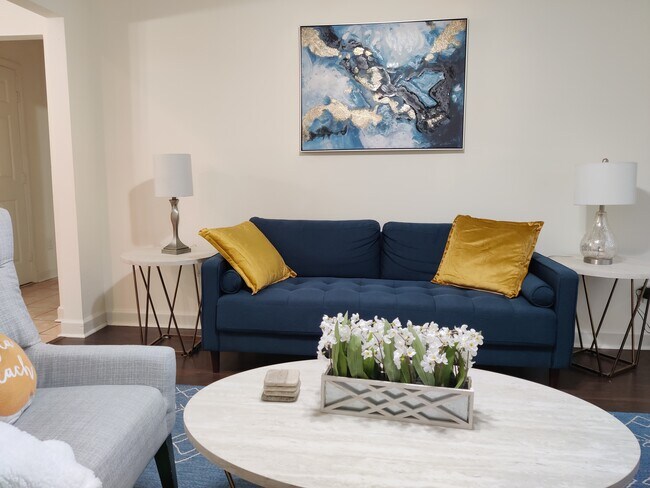 Photo - 294 Lincoln St SW House