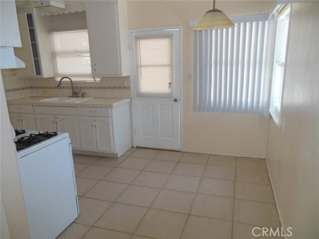Foto del edificio - 15627 Clark Ave
