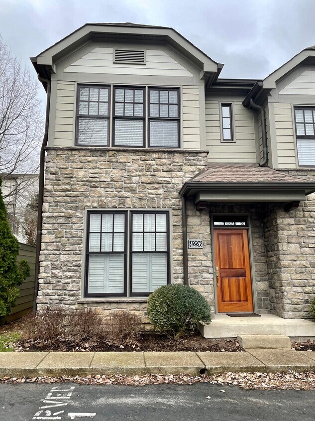 Foto principal - 4226 Hillsboro Pike