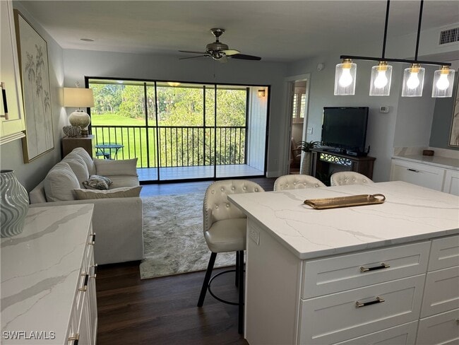 Foto del edificio - 746 Eagle Creek Dr