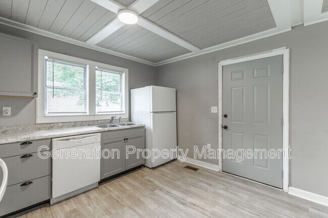 Building Photo - 177 Vero Beach Ave