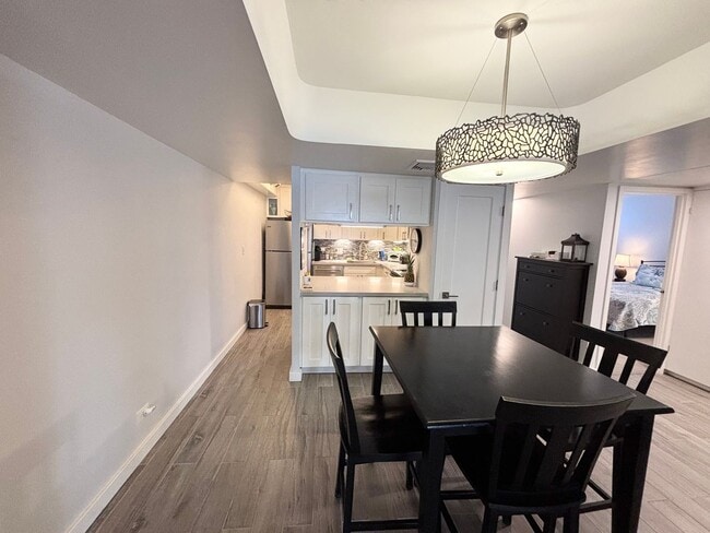 Building Photo - Refined Island Living at Wailana at Waikiki – Fully Furnished Corner Condo