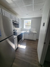 Building Photo - 151 S Main St