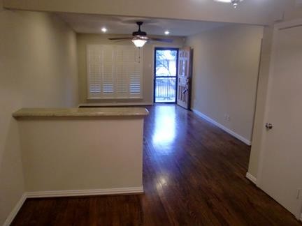 Foto del edificio - 4211 Newton Ave