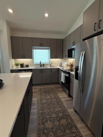 Foto del edificio - 4422 Janssen Ave