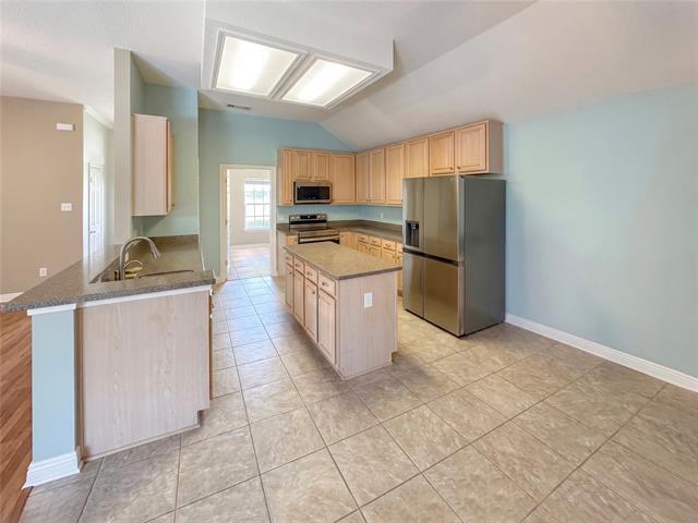 Building Photo - 3813 Cromwell Dr