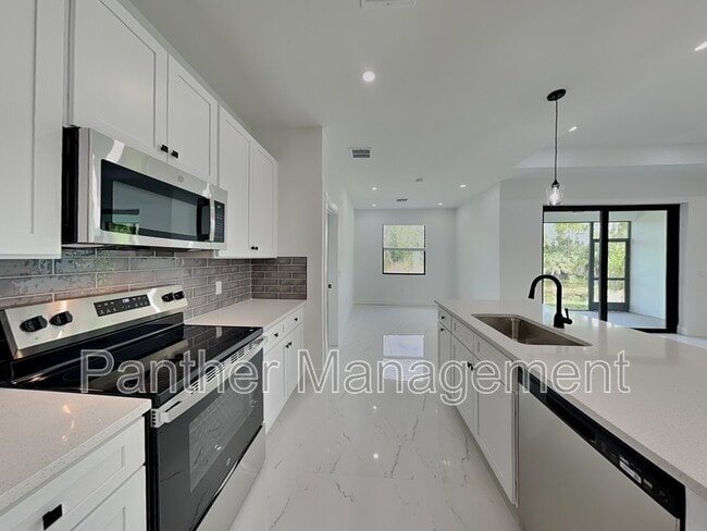 Foto del edificio - 2309 NE 39th St