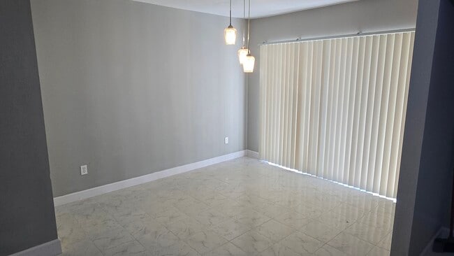 Building Photo - 12665 Castle Hill Dr