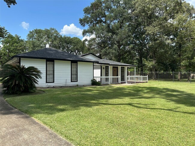 Foto del edificio - 2418 Bill Smith Rd