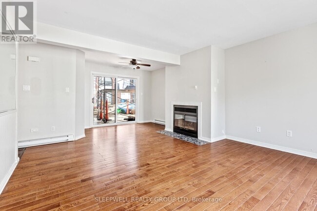 Building Photo - 232 Rue Wilbrod St