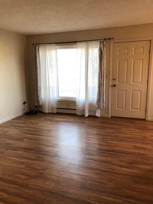 Foto principal - 2202 Lewis Ave