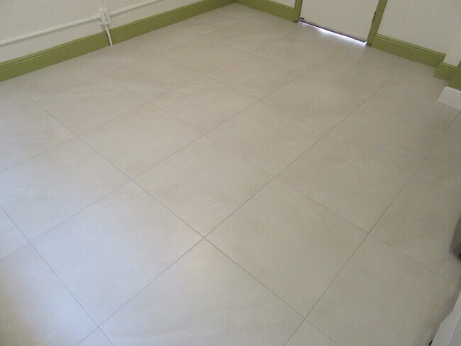 Foto del edificio - 123 S Golfview Rd