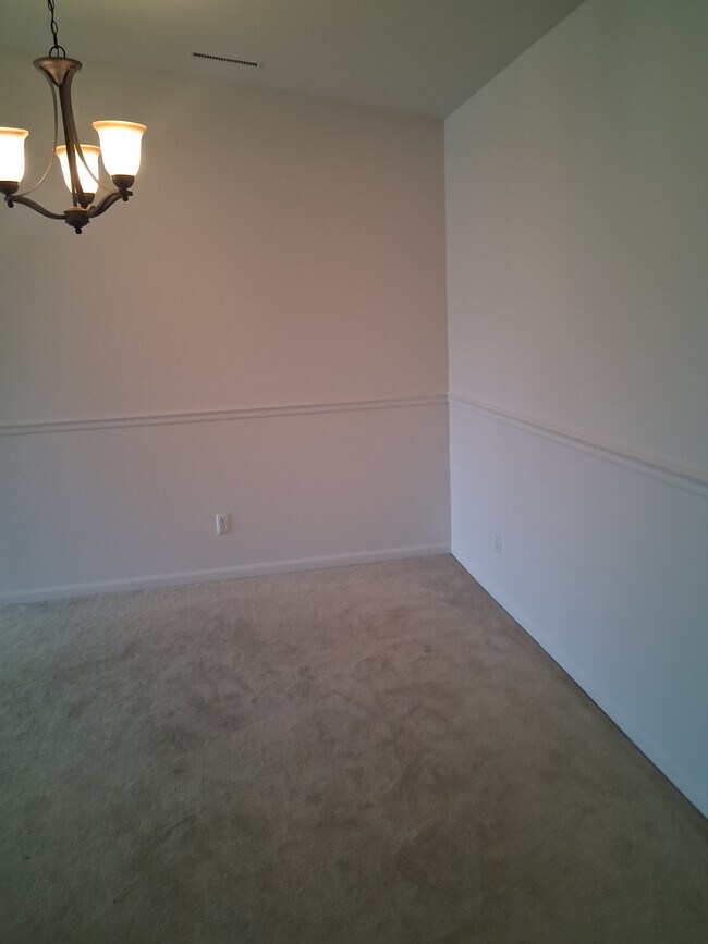 Foto del edificio - 9729 Wildwood Ct