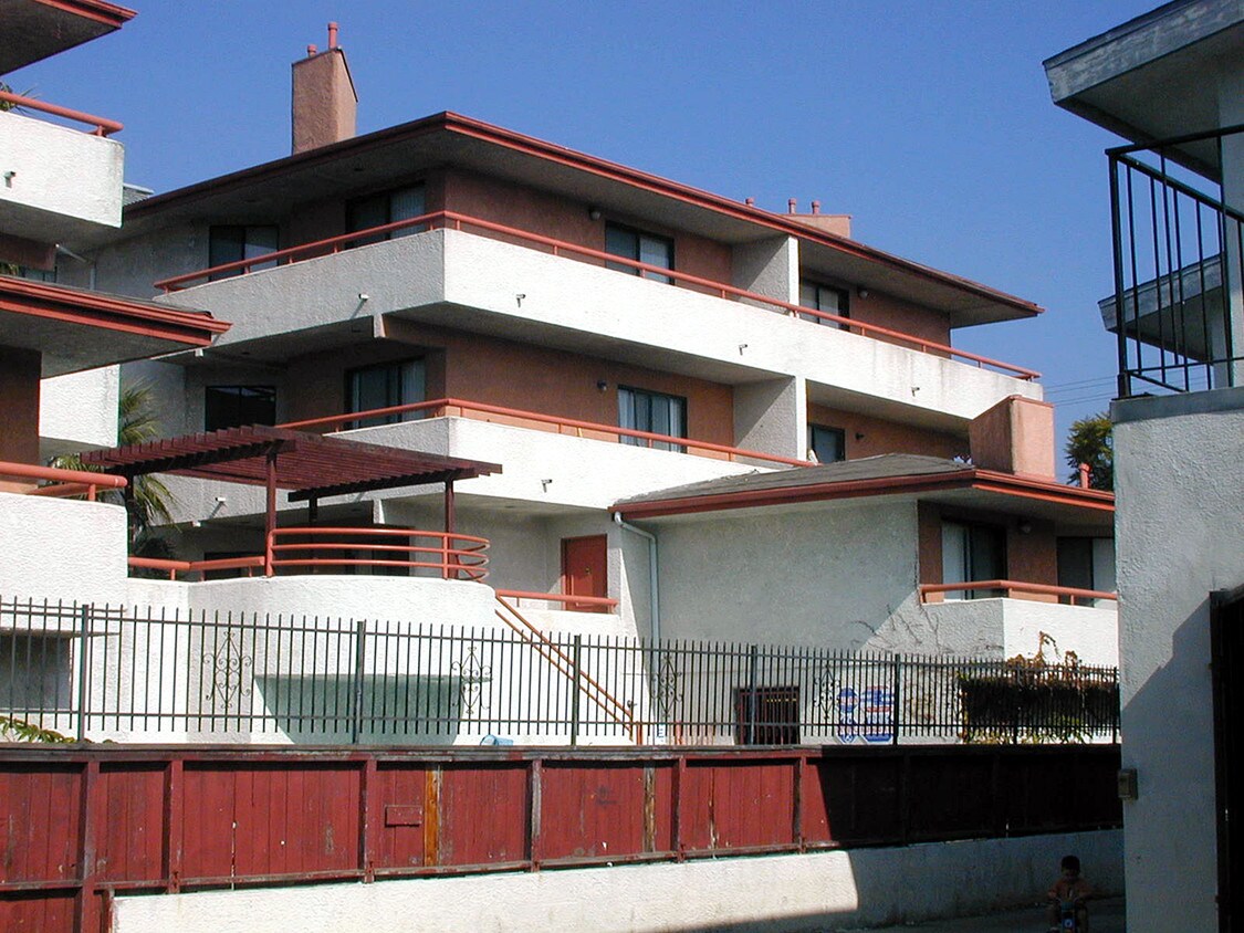 Temple Plaza Apartaments - Temple Plaza Apartments