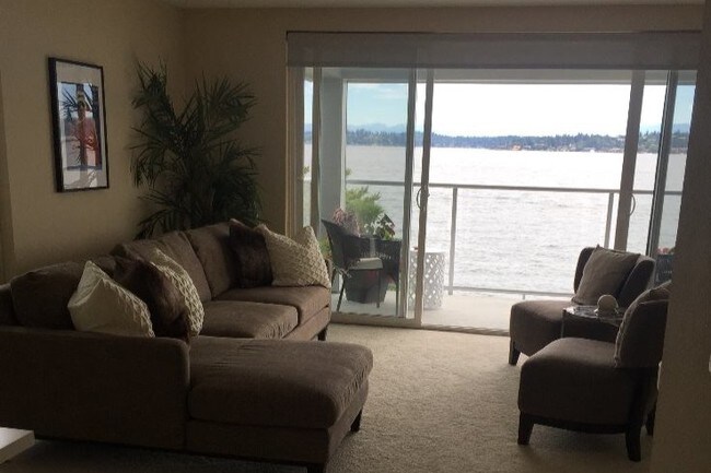 Foto del edificio - 720 Lakeside Ave S