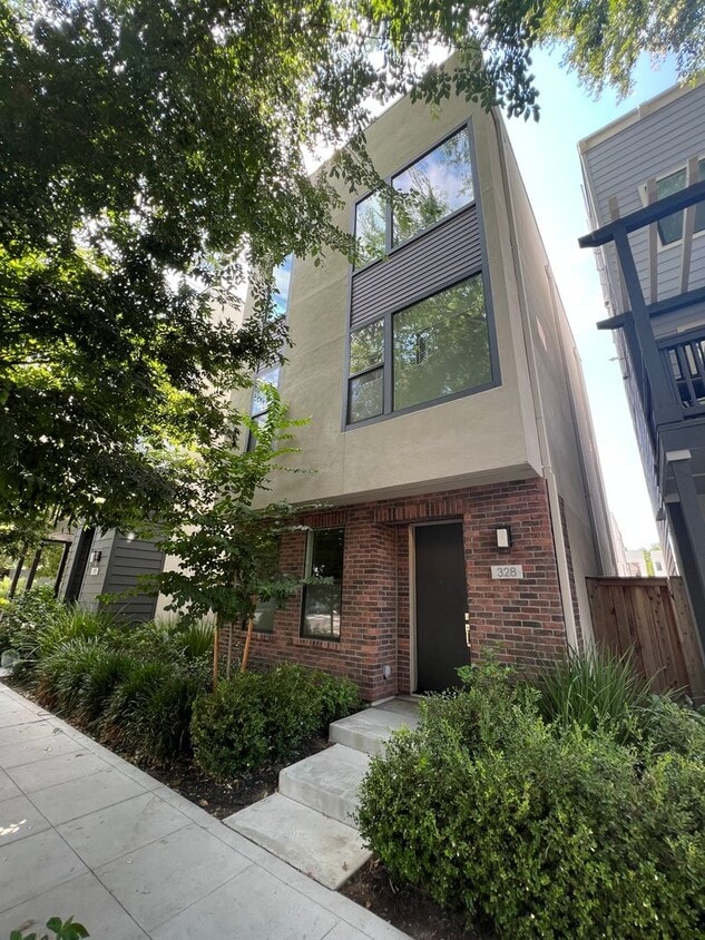 Foto principal - 2 bedroom | 2.5 bathrooms | Home in Alkali...