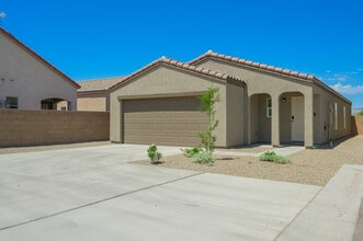 Building Photo - 2389 Cottonwood Dr