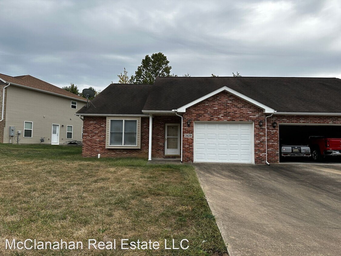 2 br, 2 bath House 2629 Travelers Way House Rental in Jackson, MO