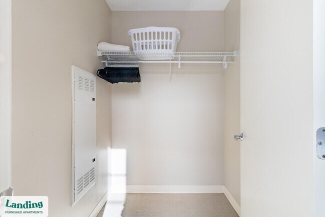 Foto del edificio - 275 Winchester Ave