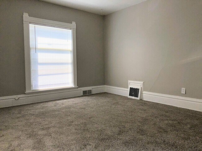 Foto del edificio - 839 Turner Ave NW