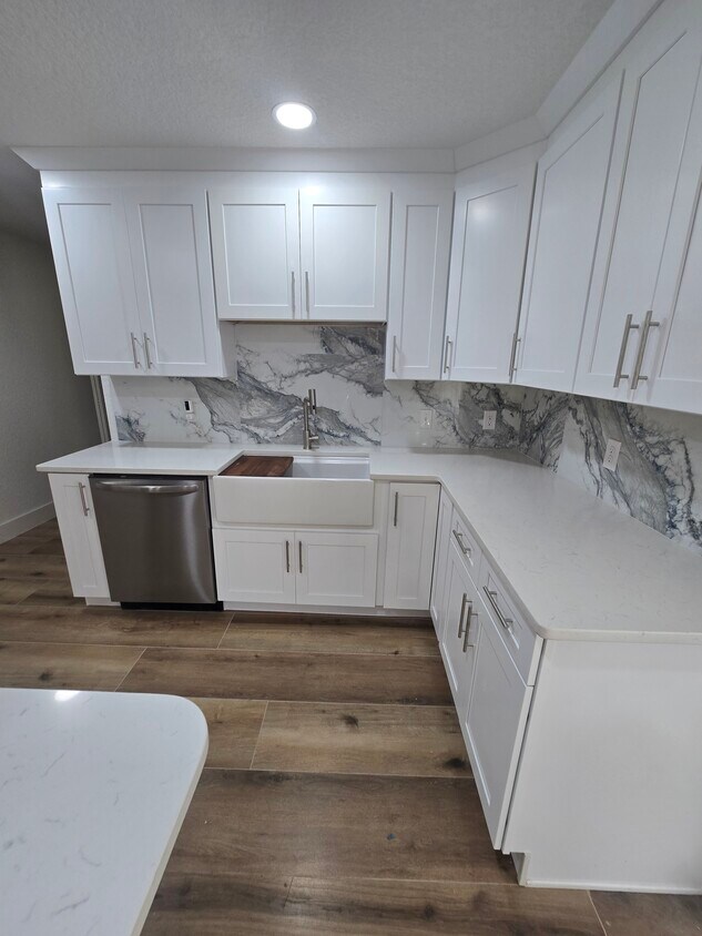 Foto principal - 383 Floral Dr
